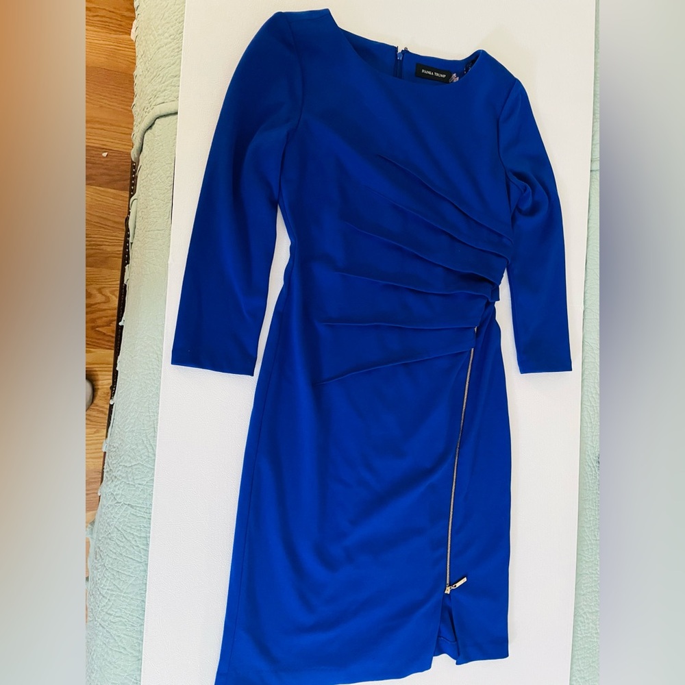 Ivanka Trump Royal Blue Long Sleeve Dress size 6